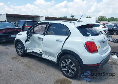 2017 Fiat 500X Trekking Fwd из США, поврежденный, VIN ZFBCFXCB6HP554151